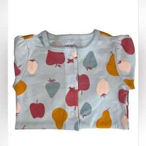 📌 Super soft Carter’s bodysuit.